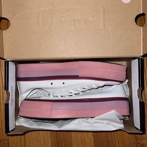 OPI x Converse Collab!